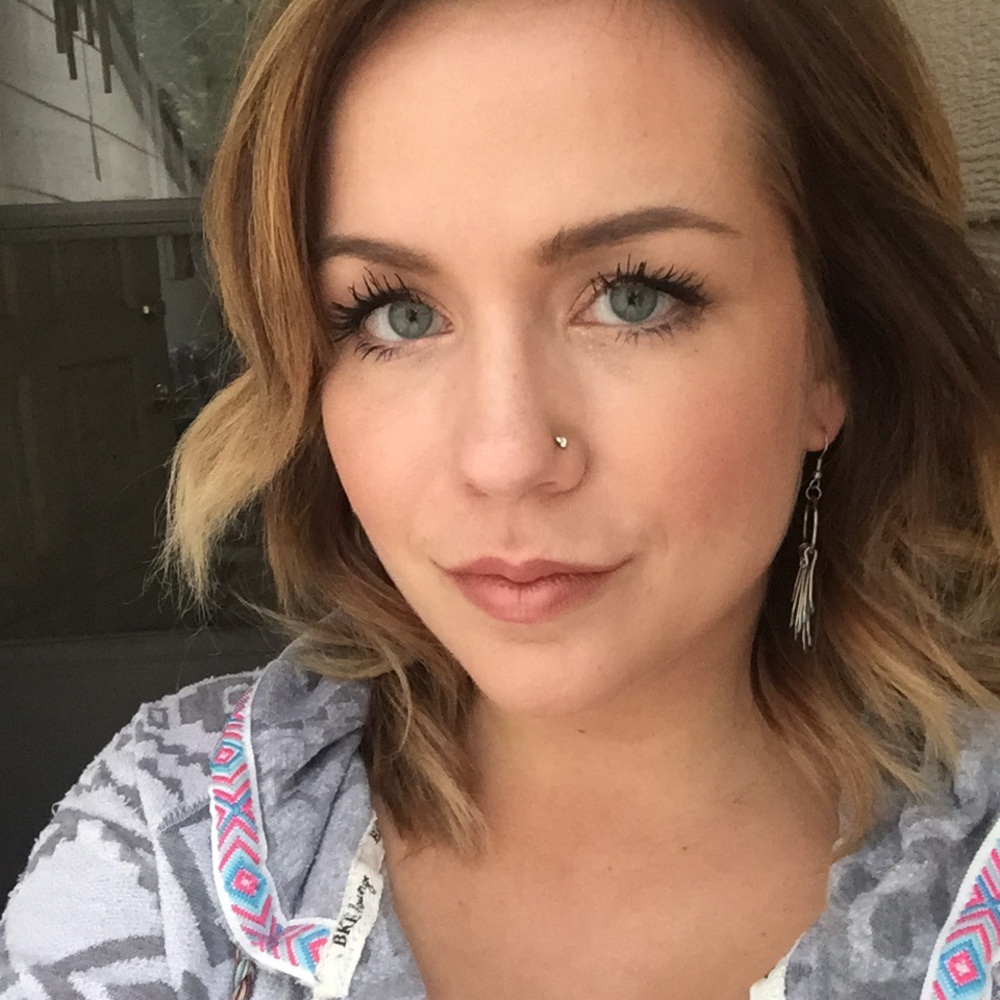Meet your Posher, Kelli